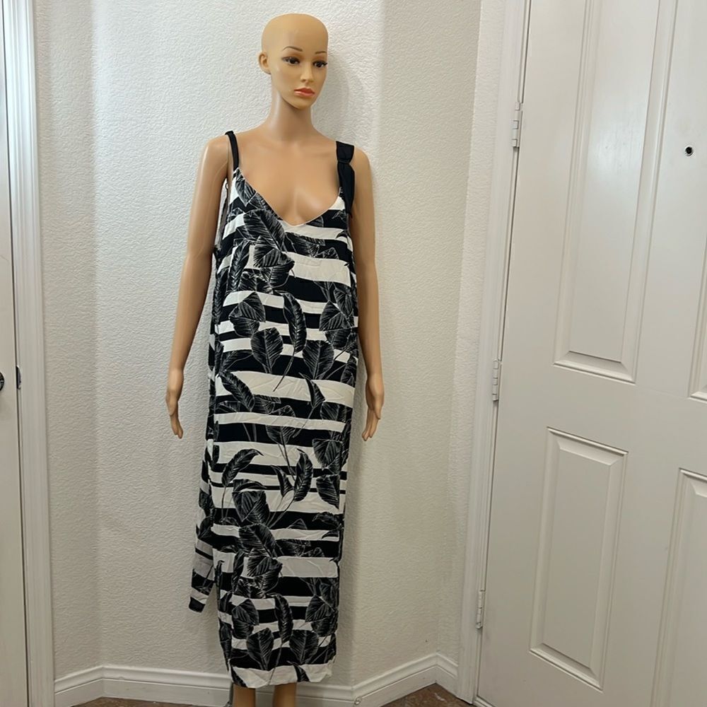 Vince Camuto Dress Sz 18W Sunrise Bay Black White Palm Leaf Adjustable Straps